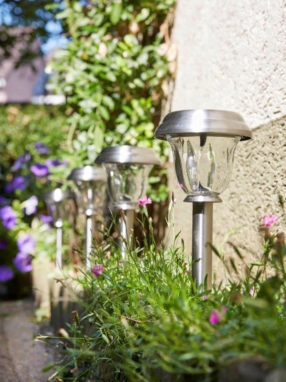 Luxform Intelligent Solar Pulzar 10 Lumen Tuinlamp - Afbeelding 4